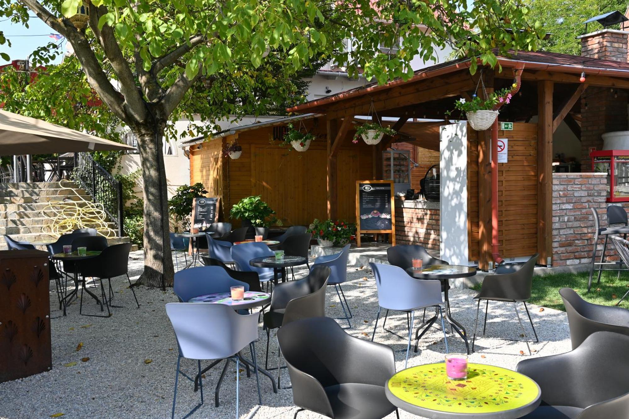 미슈콜츠 Szekely Kuria B&B 외부 사진